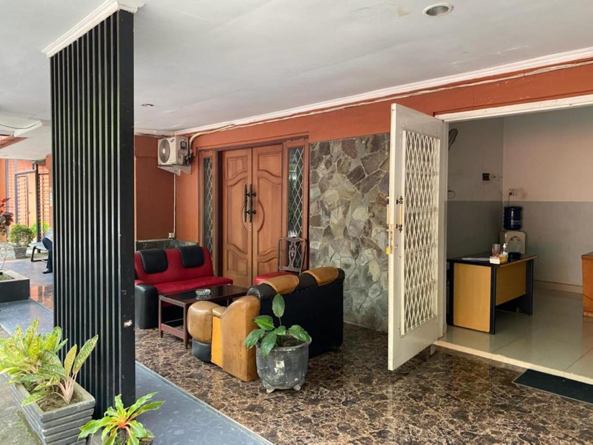 Djaboerigin Mongonsidi Guest House Redpartner Medan Exterior photo